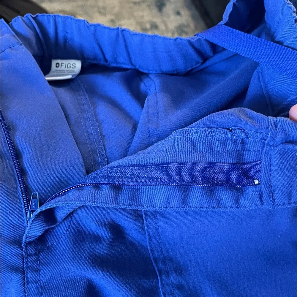 FIGS Style PM 5900Scrub Pants Royal Blue Jogger. Size Large.